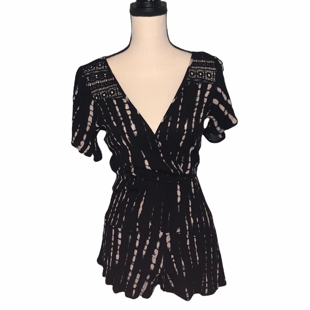 Xhilaration Black Lace Romper Deep V Neck Low Back Tie Detail Size XS NWT